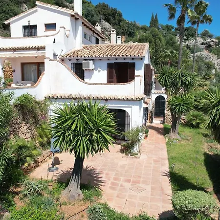 Terraced House In The Mountains With Fantastic View Vakantiehuis *